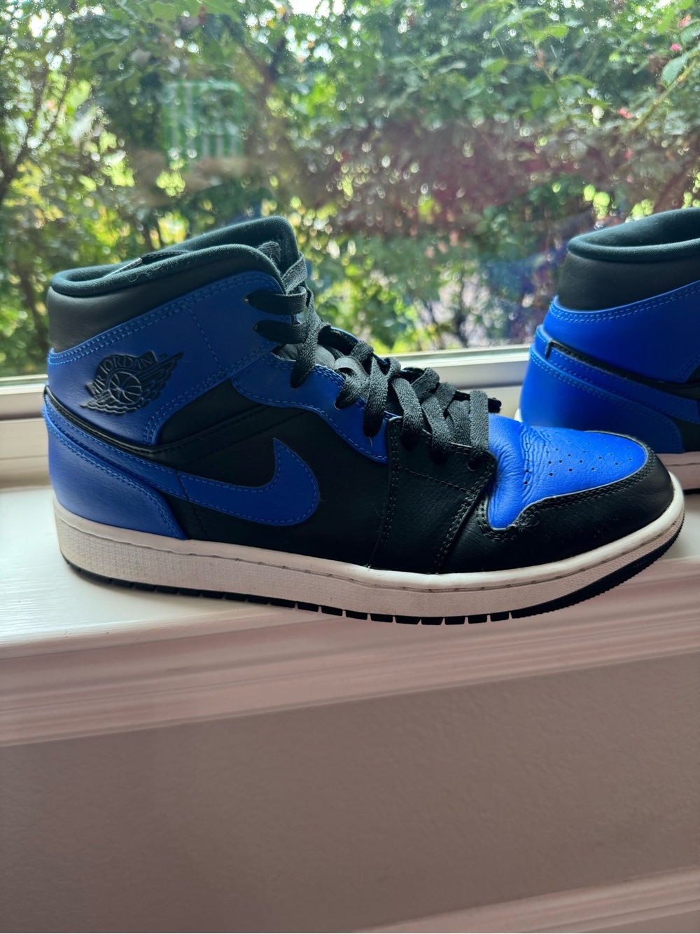 Jordan 1 Retro High top Dunks - Black & Royal Blue Sneakers - Sz. 9.5 Men’s